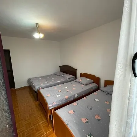 Nana's Vendégház Durrës
